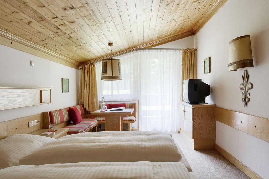 Aparthotel Chalet Wetzlgut Бадгаштейн Номер фото